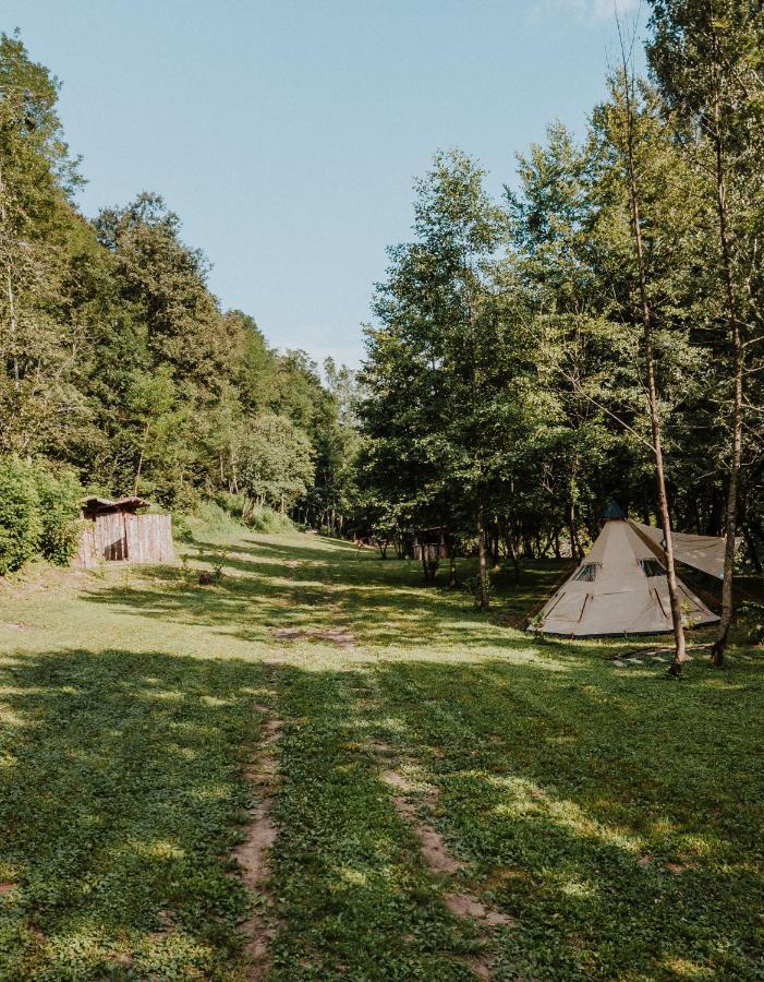 Hotel Robinson Camp Kupa - Juratovicki Brig Netretic Esterno foto